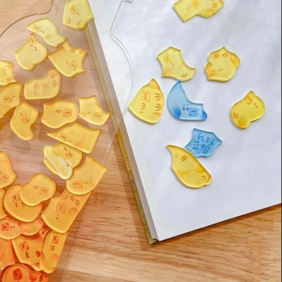 PETS IN THE BOTTLE Duckie Animal Shaped Acrylic Puzzle - Picture 2 of 6